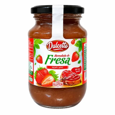 Pot de confiture de fraise Dulcetto 330g sans gluten sur fond blanc