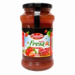 Pot de confiture de fraise Dulcetto 620g sans gluten sur fond blanc