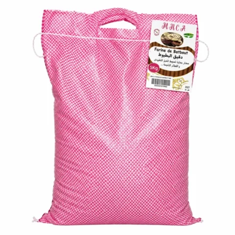 Sac rose MNCA farine de batbout 5kg sur fond blanc