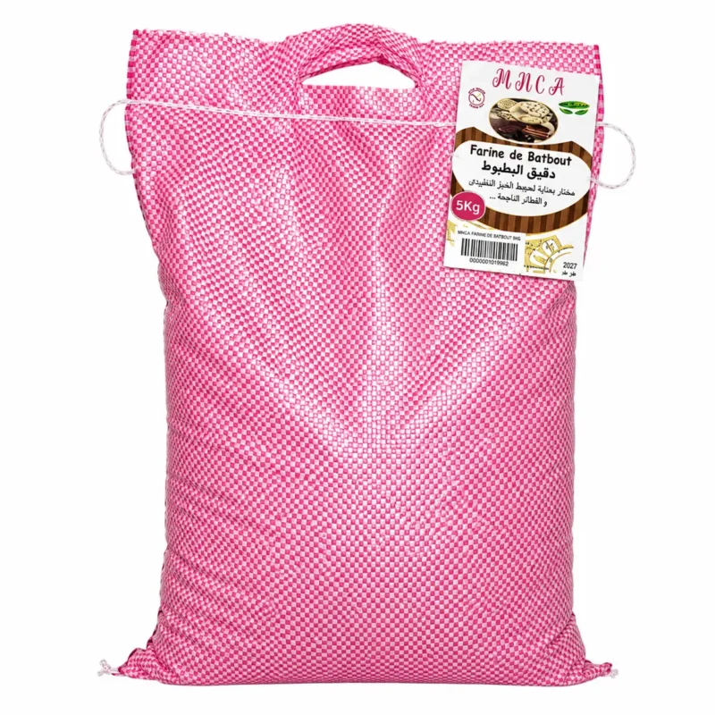 mnca farine de batbout 5kg Sac rose MNCA farine de batbout 5kg sur fond blanc