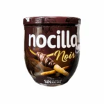 Pot de pâte à tartiner Nocilla Noir sans gluten 180g sur fond blanc.