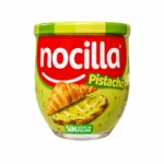 Pot de pâte à tartiner Nocilla Pistacho sans gluten 180g sur fond blanc.