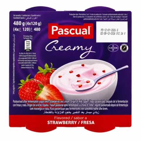 Pack de yaourt Pascual Creamy saveur fraise sans gluten 4x120g sur fond blanc