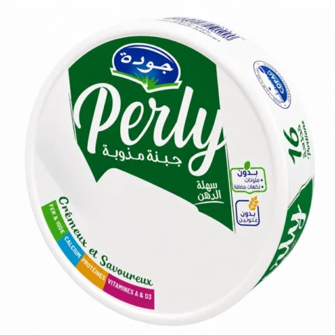 Boîte ronde de fromage fondu Perly sans gluten sur fond blanc