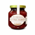Pot de confiture de framboises La Vieja Fábrica 350g sans gluten sur fond blanc.